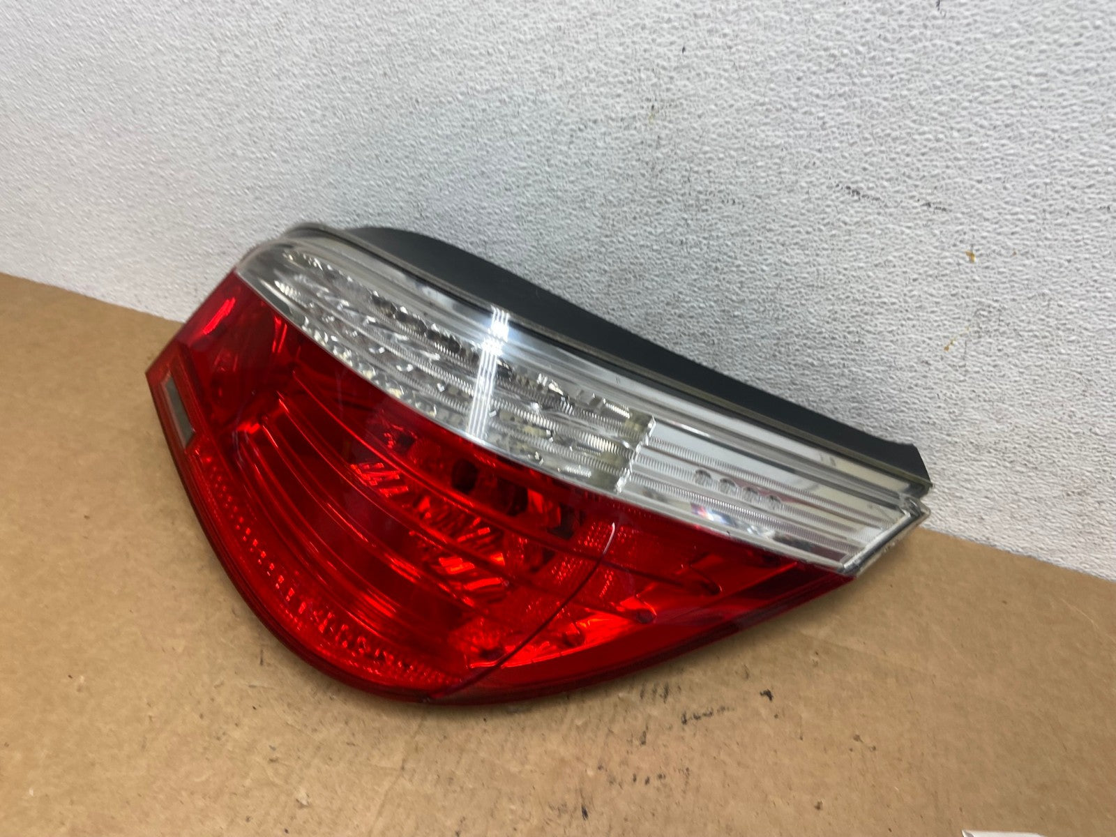 2008 2009 2010 BMW 5 525i 530i Right Passenger Rh Tail Side Light AD4610 LK1
