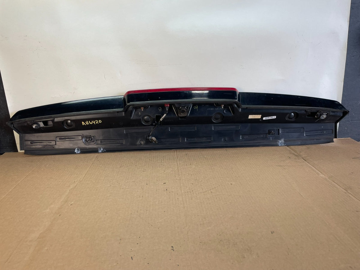 2007-2014 Chevrolet Tahoe Suburban Yukon Spoiler Wing 3rd Brake Light AH6420 DG4