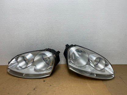 2005 to 2010 Volkswagen Jetta Left+Right Side Headlights Halogen AE3256 DW0