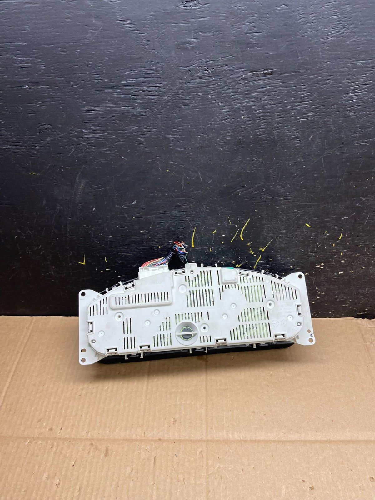 2005 Nissan Pathfinder Speedometer Cluster Gauge OEM Y2227 DG3