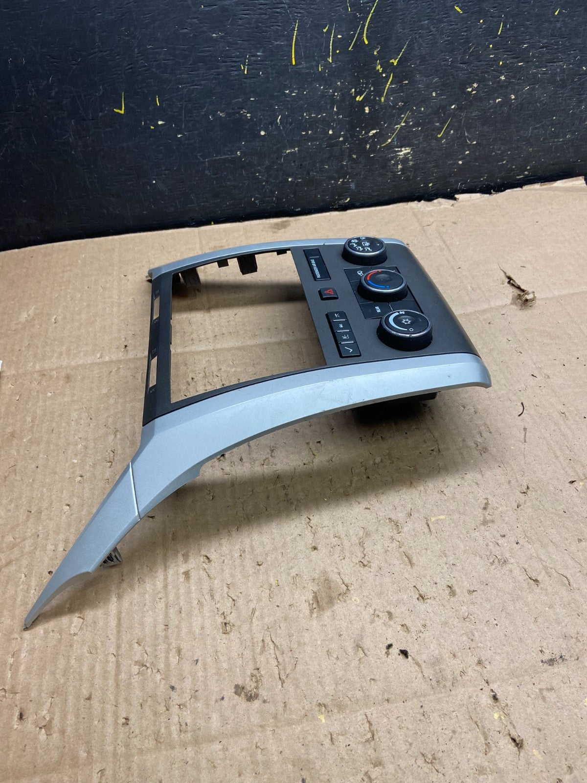 2008 to 2012 Chevrolet Traverse Climate Control Unit Heater Ac Panel  Y5425 DG3