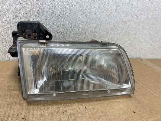 1996 to 1998 Mazda MPV Right Passenger RH Headlight OEM O5887 DW0