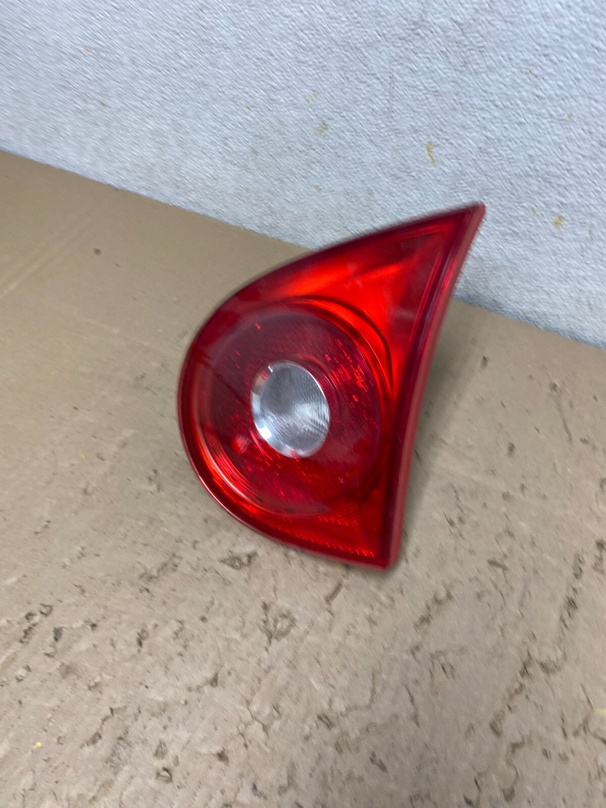 2006-2009 Volkswagen Golf Right Passenger Rh Tail Light Inner Trunk N3518 DW1