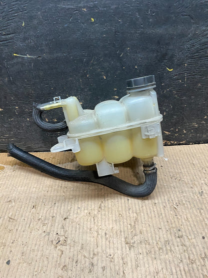 2020-2023 Ford Explorer Radiator Coolant Recovery Bootle Tank  x0250 DG1