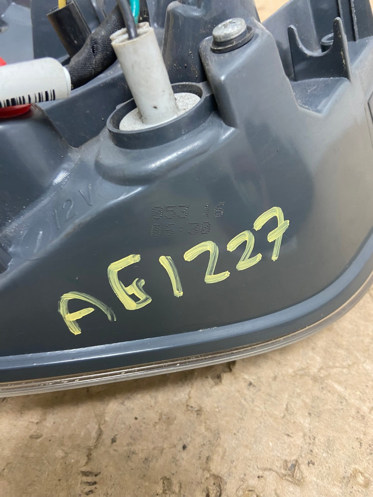 2014-2016 Nissan Rogue Right Passenger Side Tail Light Inner AG1227 LK6