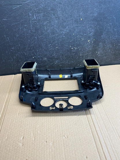 2013-2021 Nissan NV200 Center Console Radio Climate Control Air Vent AF6108 DG4