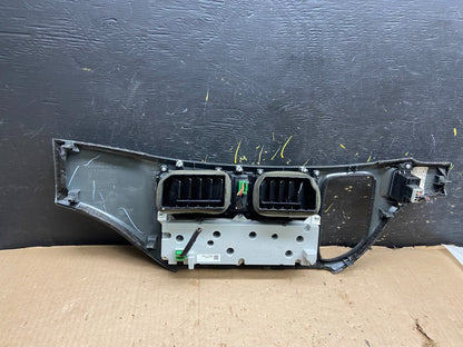 2005 to 2010 Honda Odyssey  Radio Climate Control Dash Trim Bezel Y7934   DG3