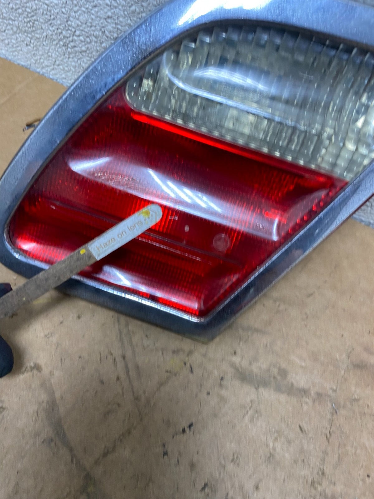 2000-2002 Mercedes-Benz E-CLASS E430 E320 Left Driver Side Tail Light T3750 DW5