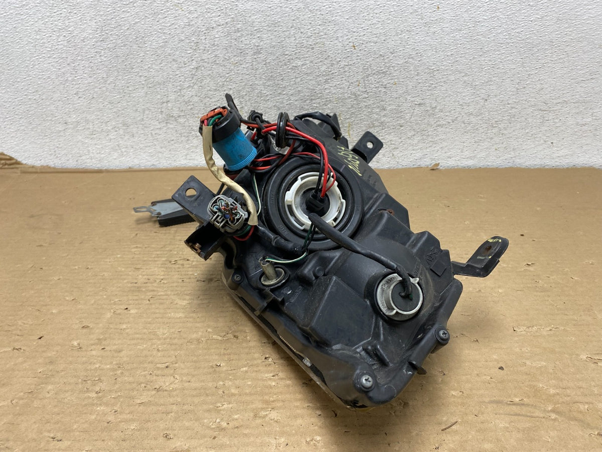 2003 to 2007 Nissan Murano Right Passenger RH Headlight Halogen AG9294 DW7