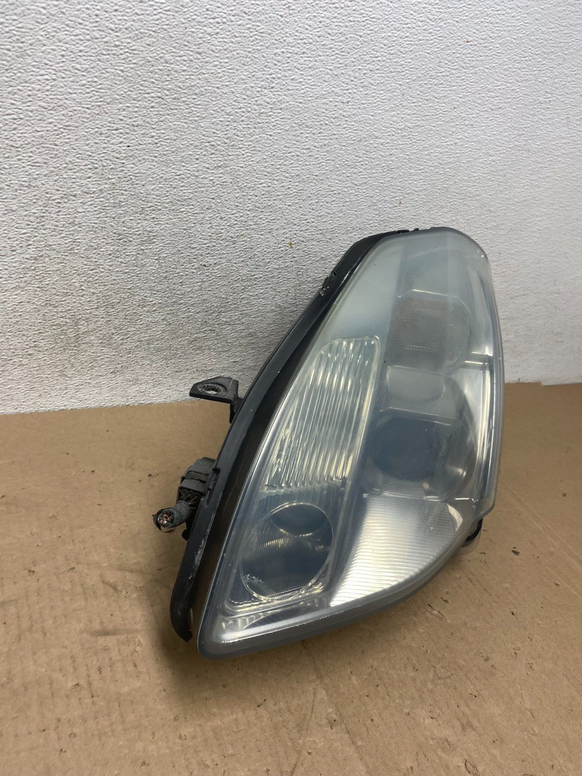 2004 to 2006 Nissan Maxima Left Driver Side Headlight Hid Xenon AG4755 DW1