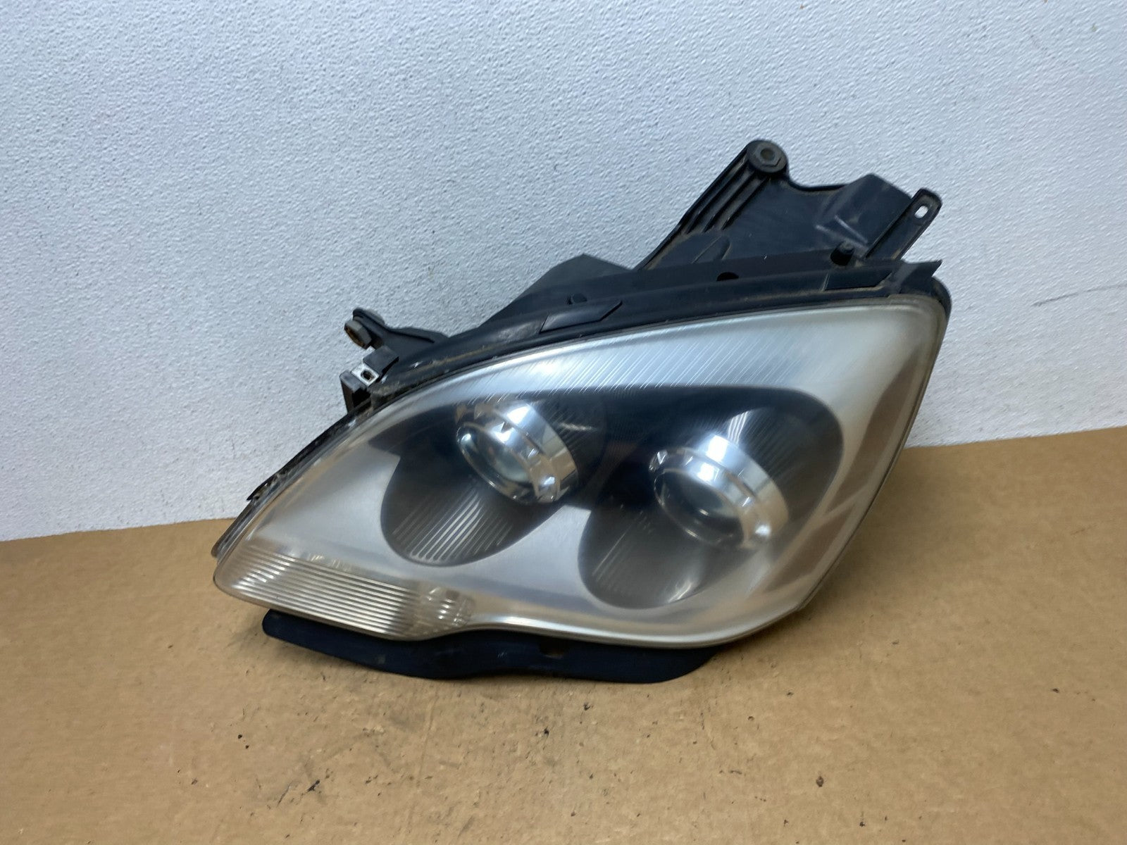 2007 to 2012 Gmc Acadia Halogen Headlight Left Driver LH Side AD5241 DW0