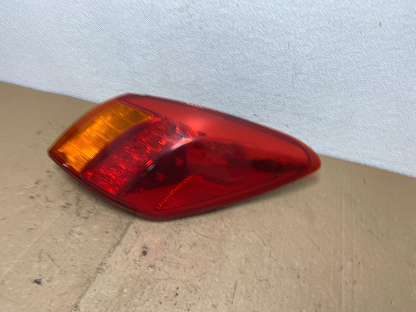 2009 2010 Nissan Murano Right Passenger Rh Side Tail Light AC7365 DW1