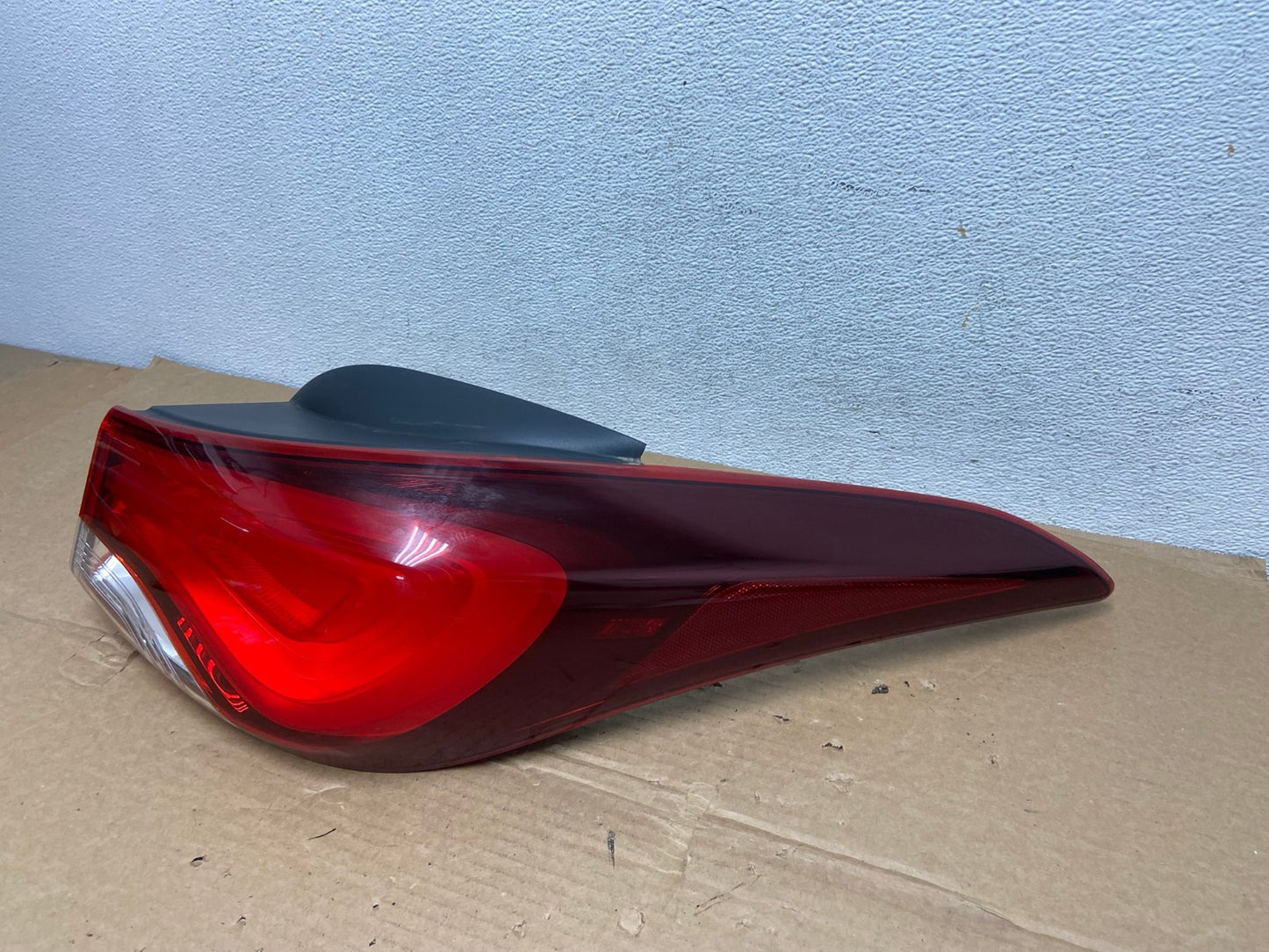2014 2015 2016 Hyundai Elantra Sedan Right Passenger RH Tail Light AD3861 LK1