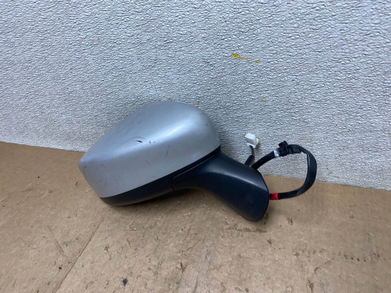 2012 to 2014 Nissan Versa Note Right Passenger RH View Door Mirror OE AB7049 DG1