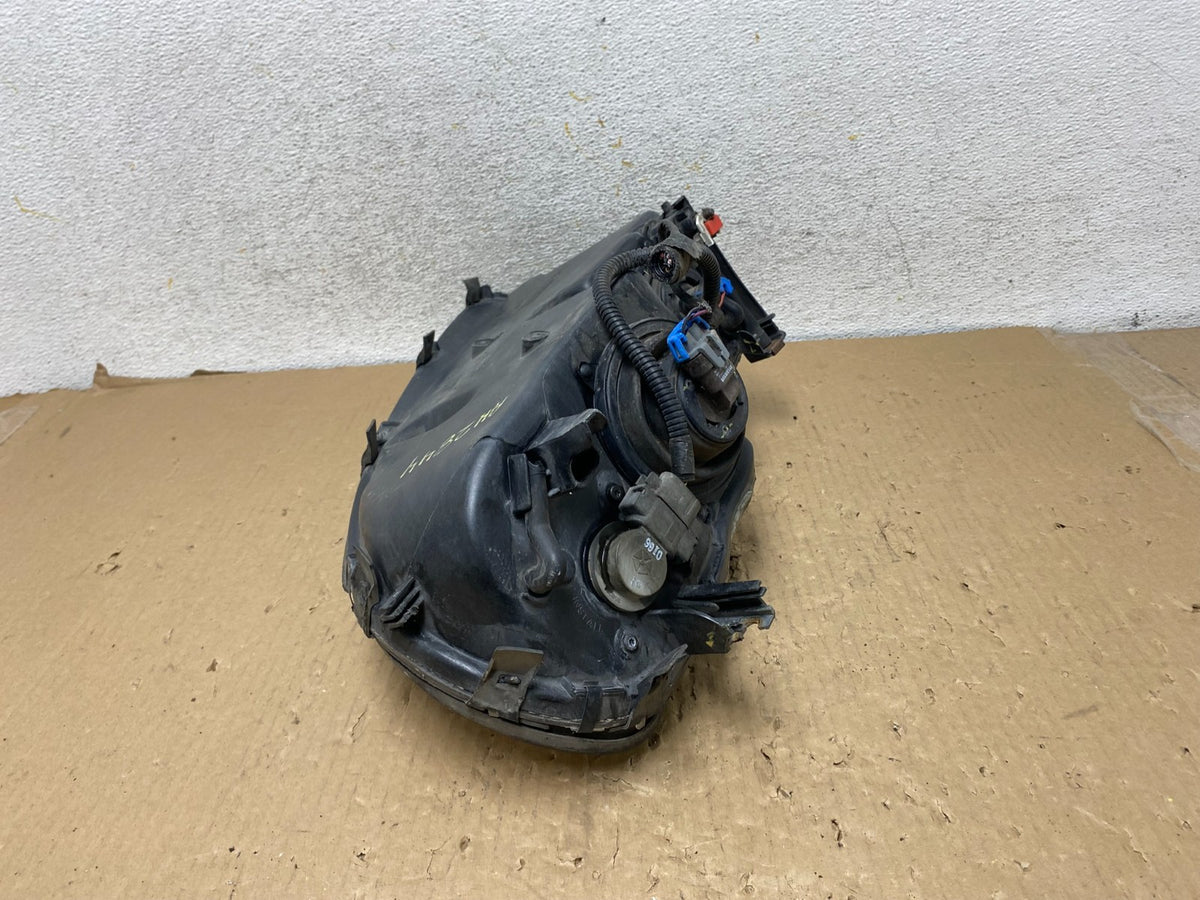 2002 - 2004 Chrysler Concorde Right Passenger RH Halogen Headlight AH2844 DW10