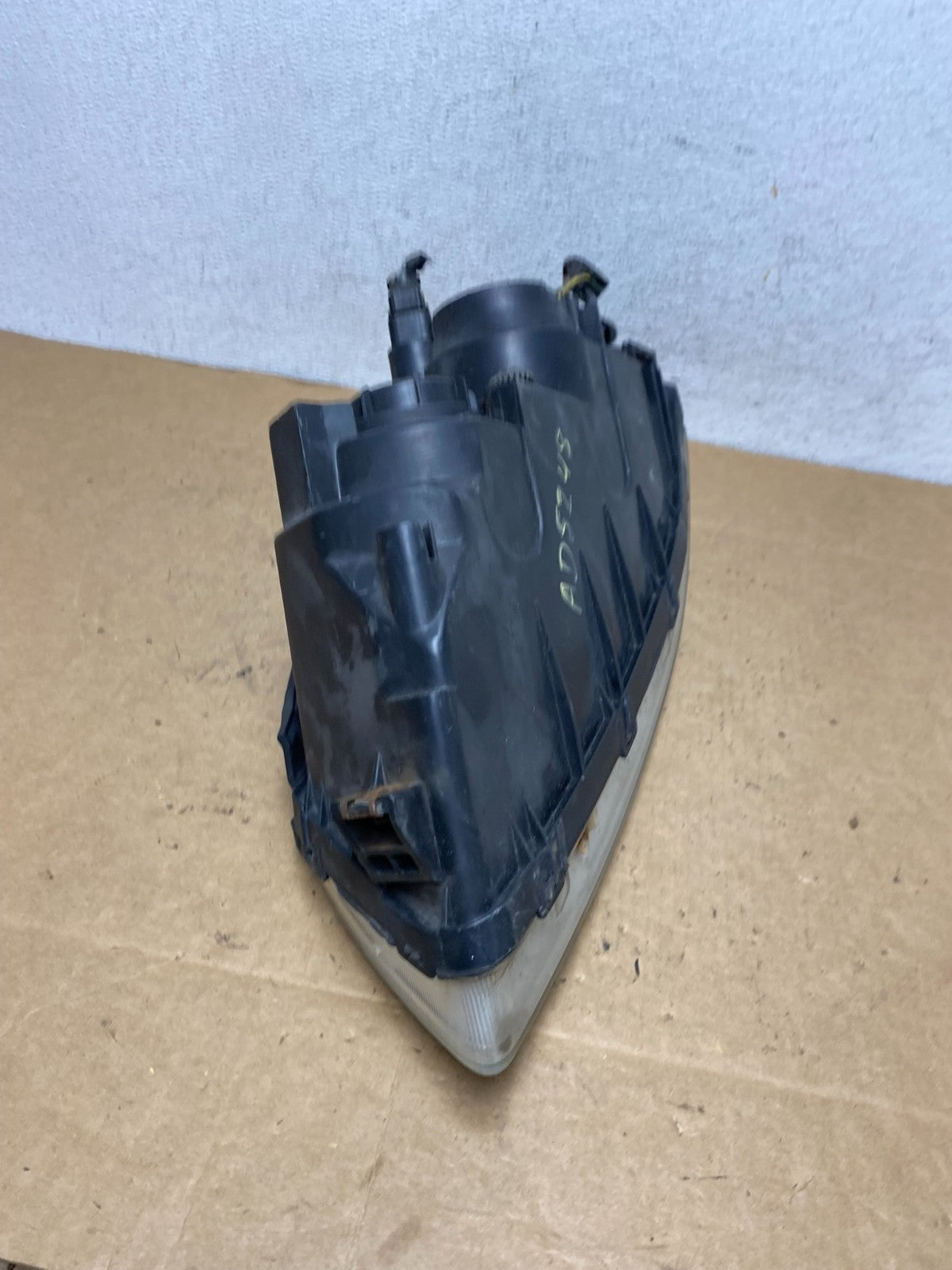 2006-2008 Hyundai Sonata Right Passenger Rh Side Headlight Halogen AD5248 DW7