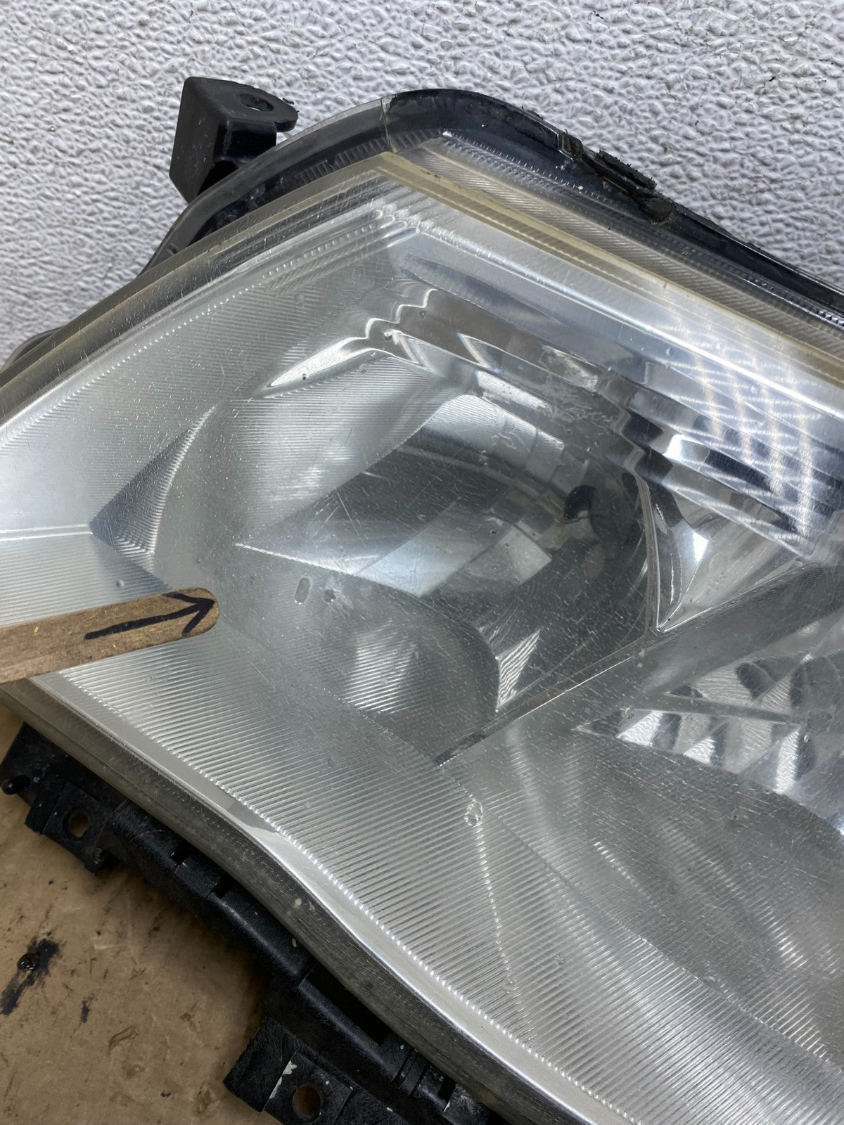 2009-2013 Subaru Forester Left Driver LH Halogen Headlight AG2305 DW5