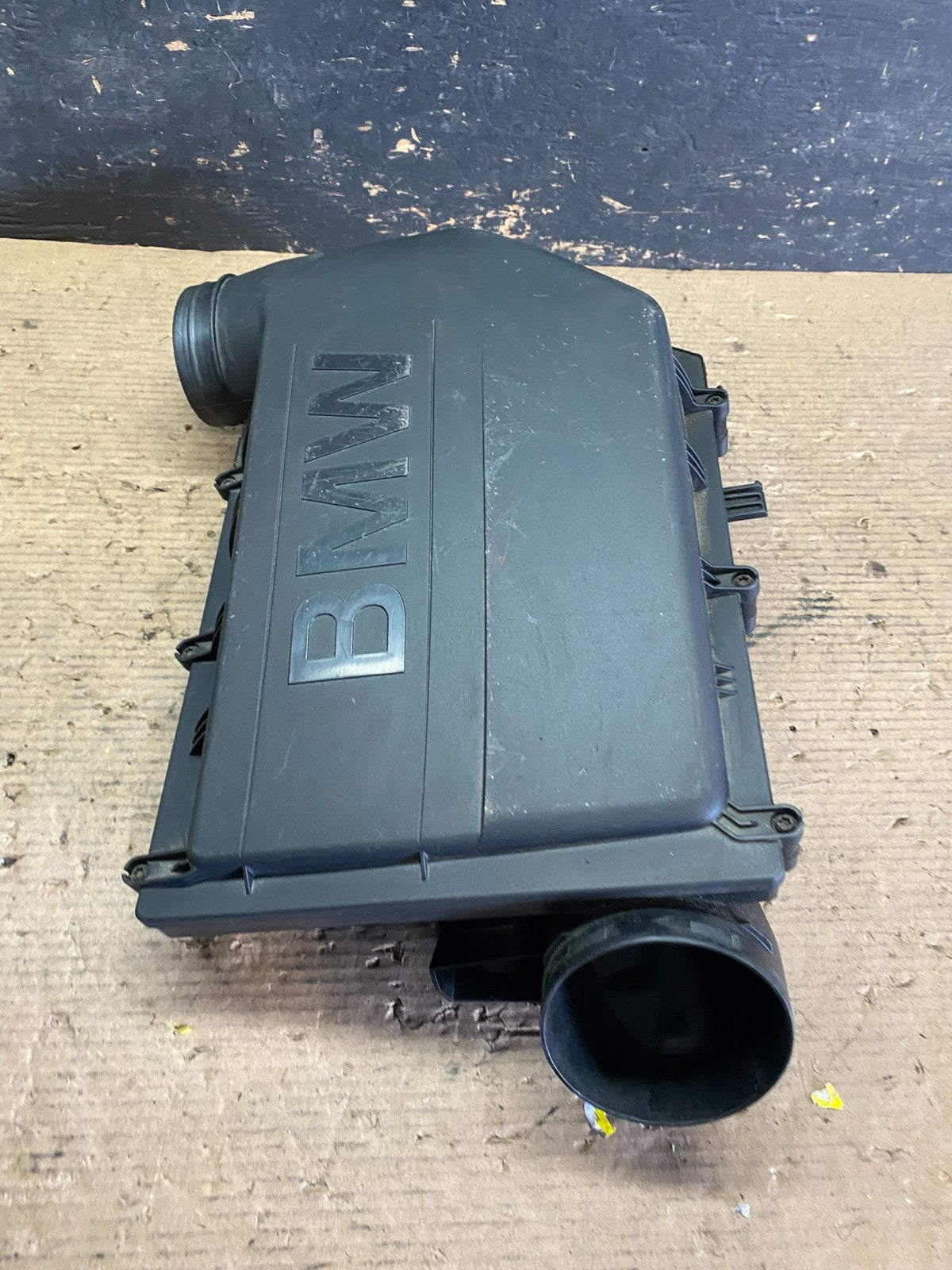 2007 to 2010 BMW X5 Air Intake Cleaner Filter Housing Box OEM S3543 DG3