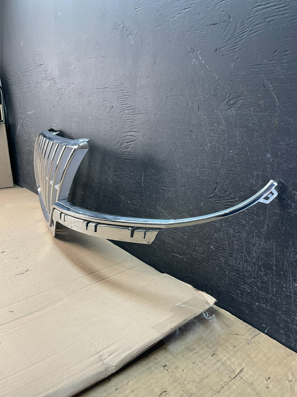 2010 to 2012 Lincoln Mkz Left Driver LH Grill Grille AD5987 DG1