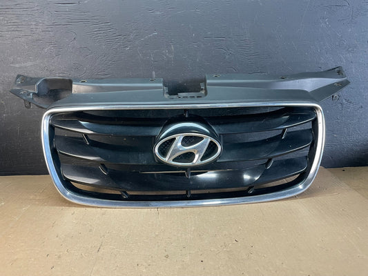 2010 to 2012 Hyundai Santa Fe Front Upper Grill Grille AD5863 DW0