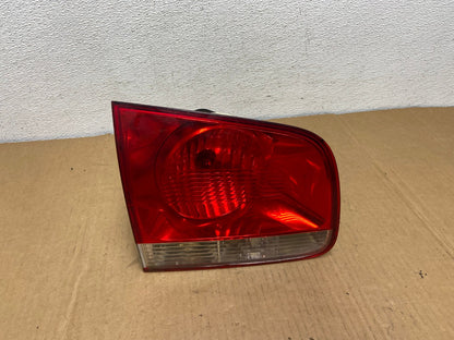 2004-2007 Volkswagen Touareg Lh Driver Left Side Inner Tail Light AC7513 LK0