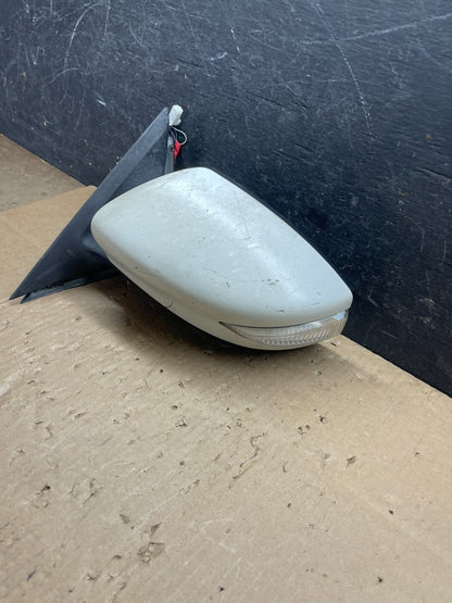 2016 to 2018 Nissan Altima Left Driver LH Turn Signal Door Mirror Q6386 DG0