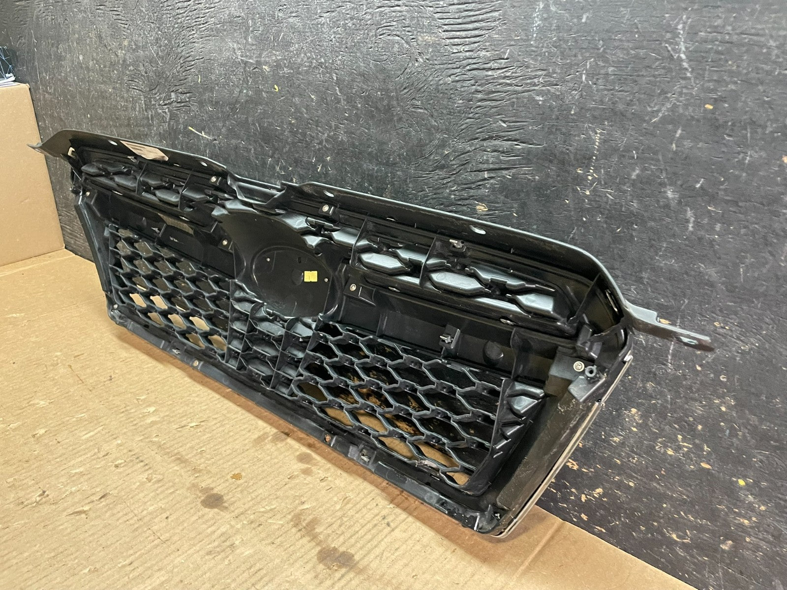 2012-2016 Subaru Impreza Crosstrek Front Upper Grill Grille Aftermarket Y9623 DG7