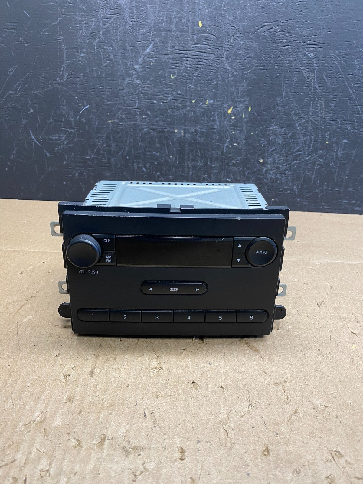 2013 to 2016 Ford F250 F350 Radio Audio AM/FM Receiver ac6502 DG0