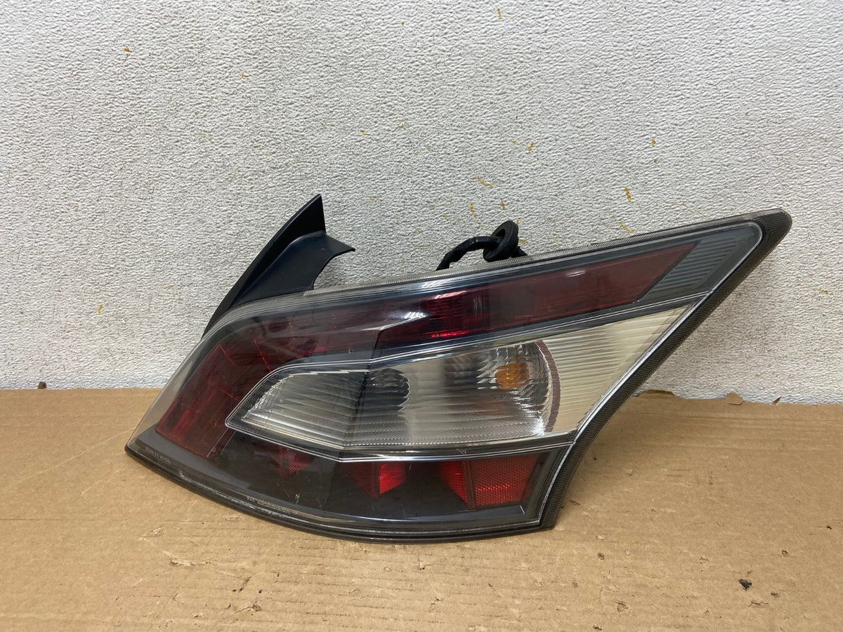 2012 2013 2014 Nissan Maxima Right Passenger Rh Side Tail light AH8867 LK0
