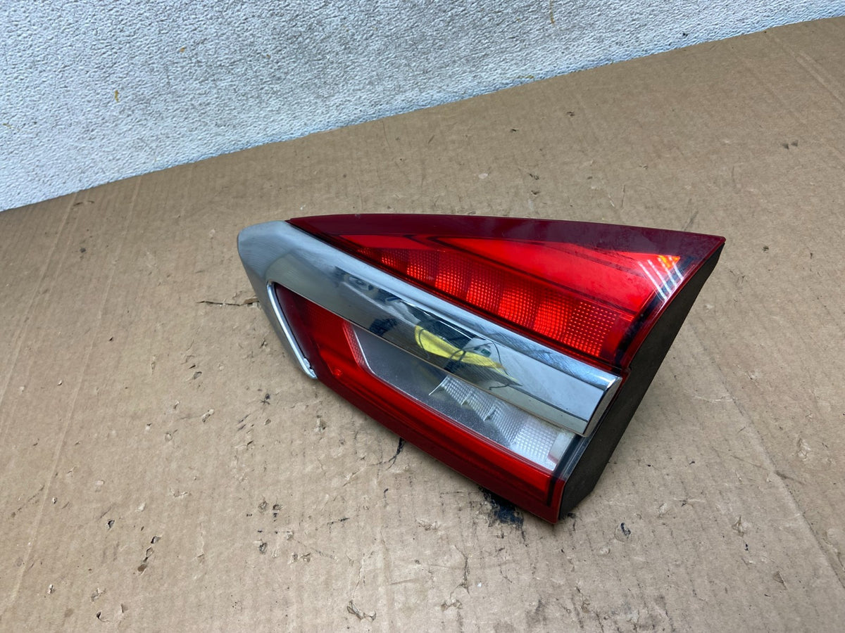 2017 - 2018 Ford Fusion Right Passenger RH Side Inner Tail Light AI8998 LK1