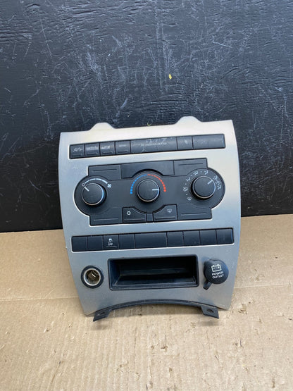 2005 to 2007 Jeep Commander Grand Cherokee A/C Climate Control Bezel ac6531 DG0