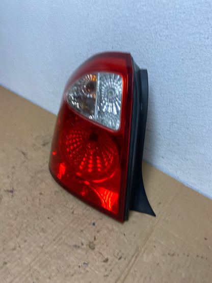 2007 2008 2009 Kia Spectra 5 Hatchback Left Driver LH Tail Light AC8231 LK1