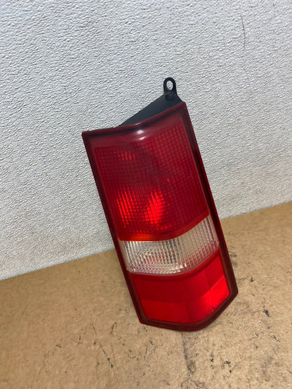 2003 2017 Chevrolet Express 1500 2500 3500 Right Passenger Tail Light S9429 DW2