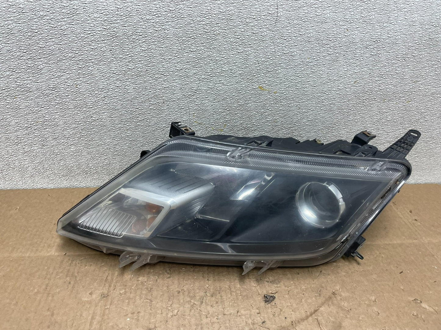 2010 2011 2012 Ford Fusion Left Driver LH Side Headlight Halogen Y8968 DW0