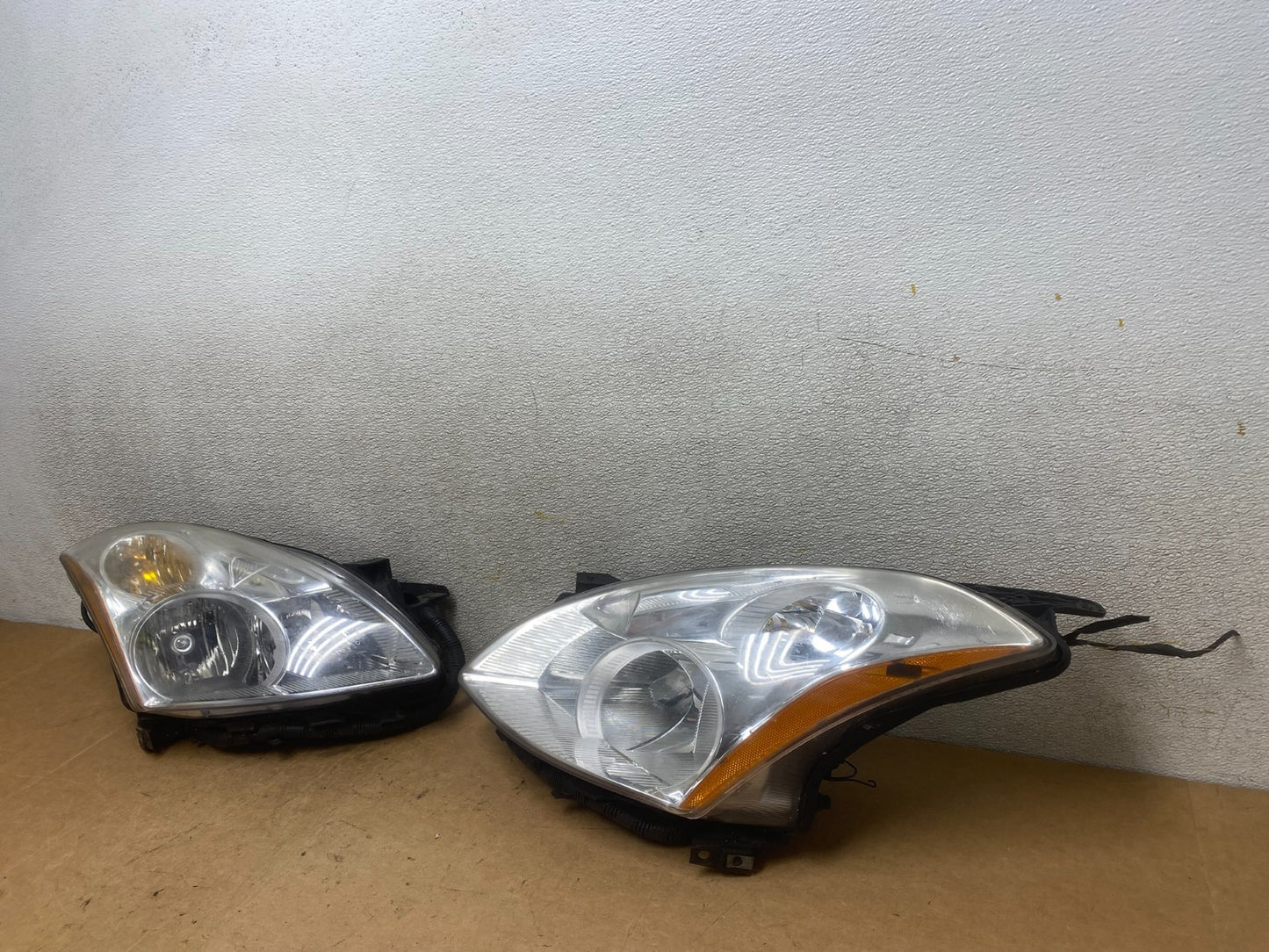 Sedan 2010 2011 2012 Nissan Altima Headlights Halogen Left+Right Side X5375 DW1