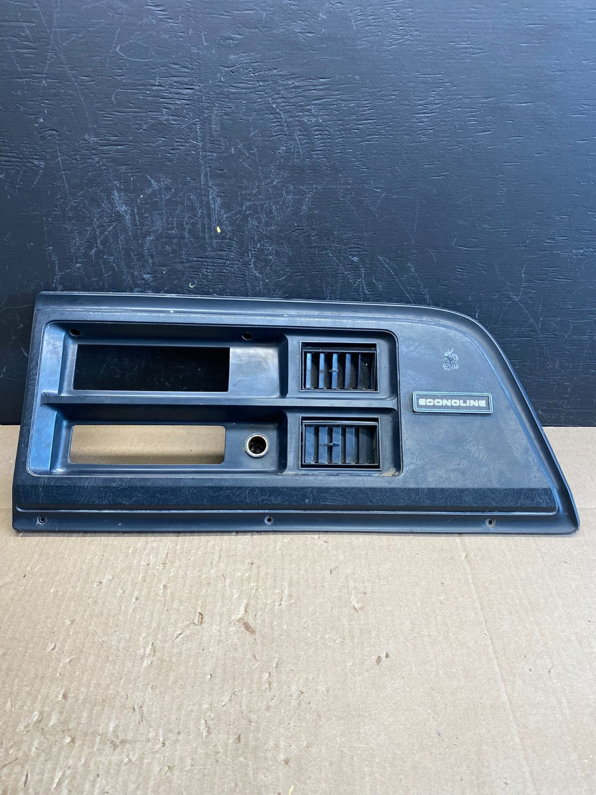1980 to 1991 Ford Econoline Air Vent Van Dash Ac Heater Bezel ac6339 DG0