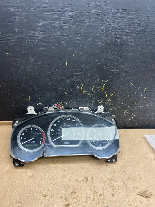 2004 2005 Toyota Sienna Speedometer Cluster Gauge z2008 DG0