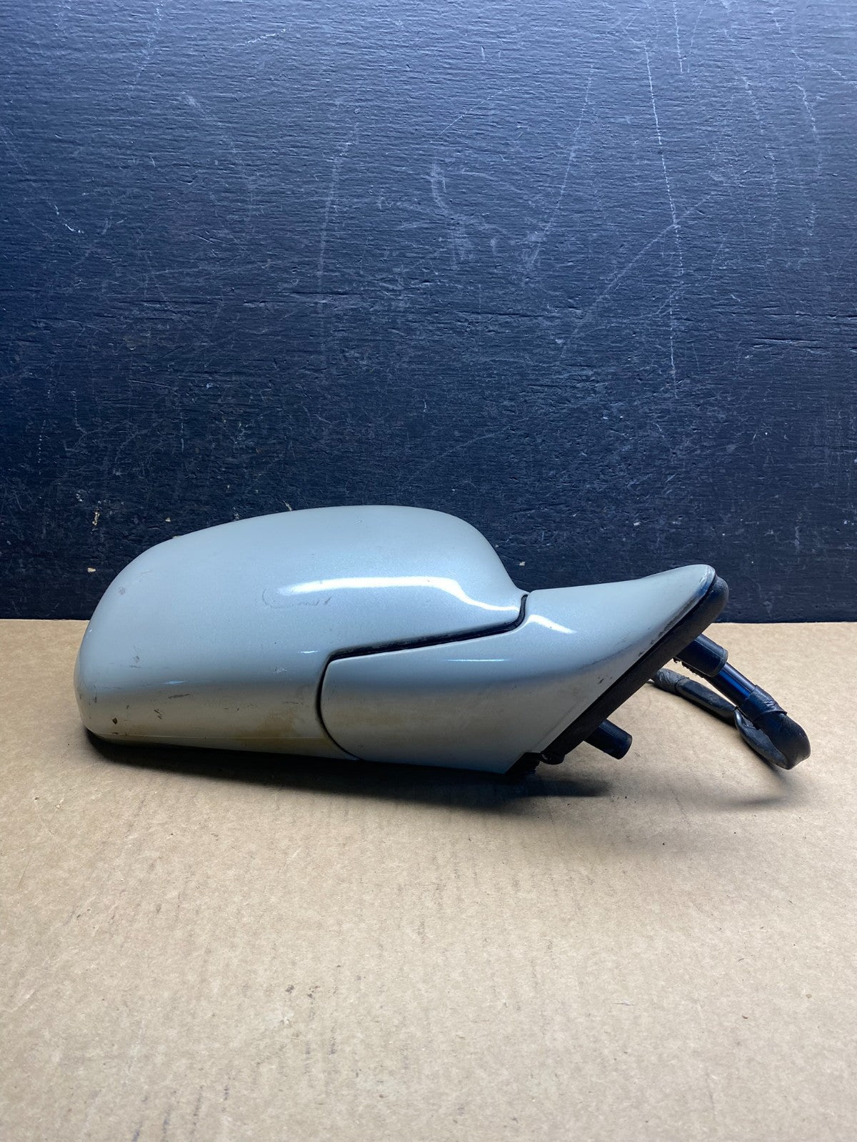 2004 to 2011 Lincoln Town Car Right Passenger View Heated Door Mirror AG6022 DW3