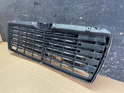 1996 to 1999 Mercedes Benz E320 Front Grill Grill 2108880123 AA88266