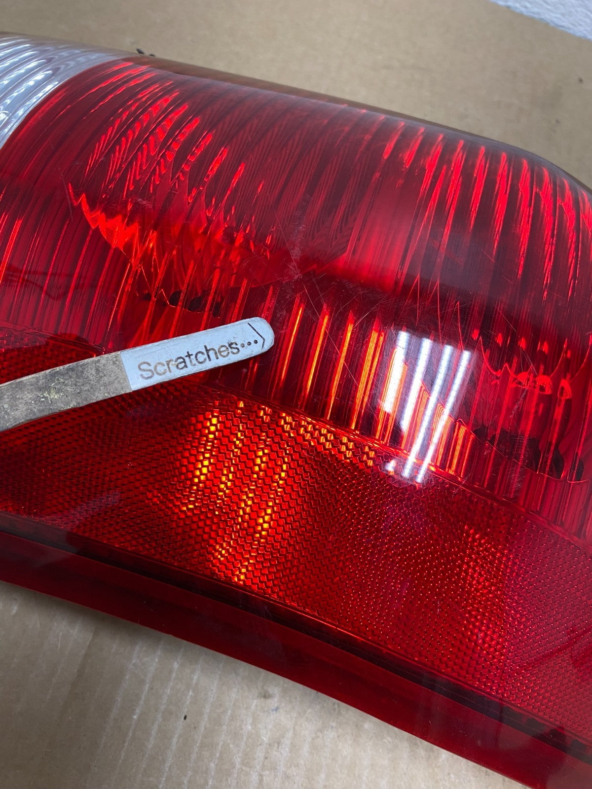 2004 to 2007 Saturn Vue Right Passenger Rh Side Tail Light AF9637 DW3