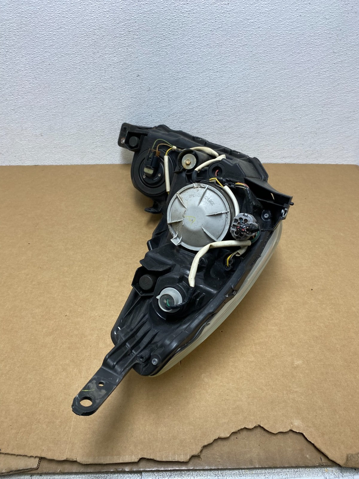 2010 2011 2012 Subaru Legacy Outback Left Driver Halogen Headlight AC1651 DW7