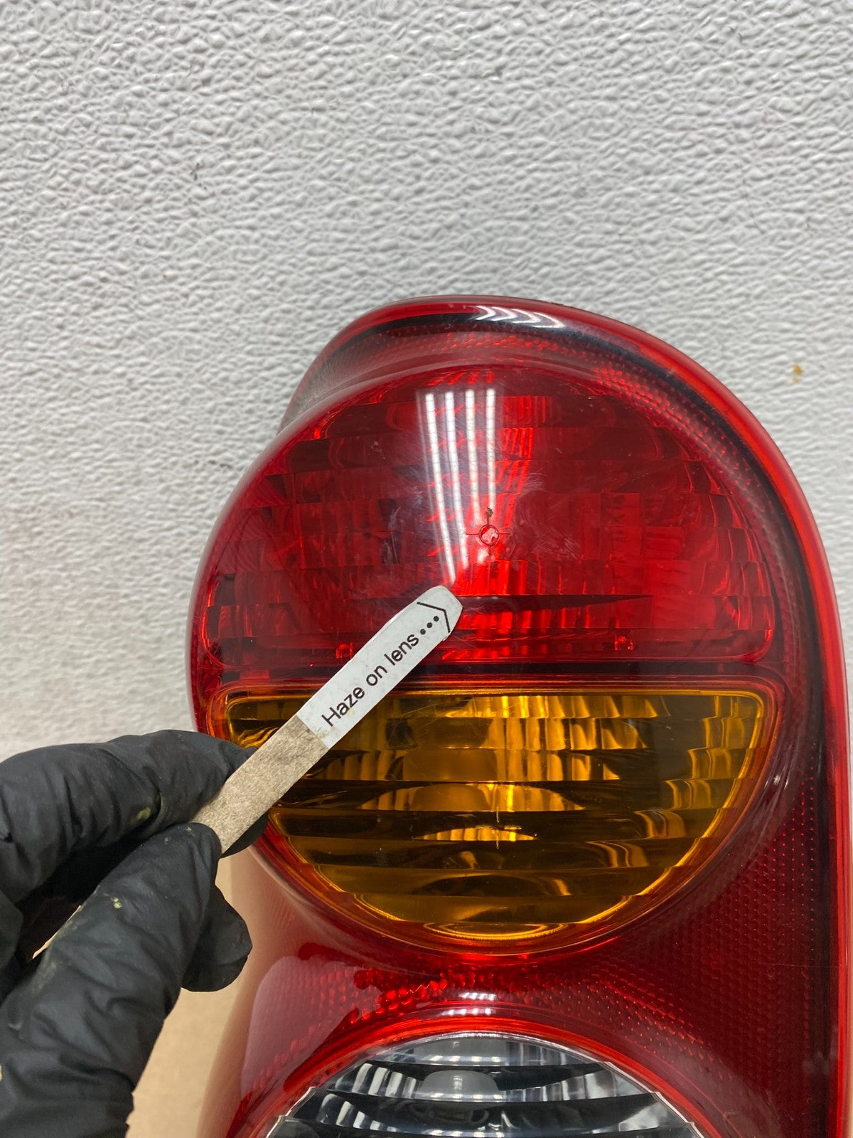 2002 2003 2004 Jeep Liberty Left Driver LH Side Tail Light AD7839 DW3