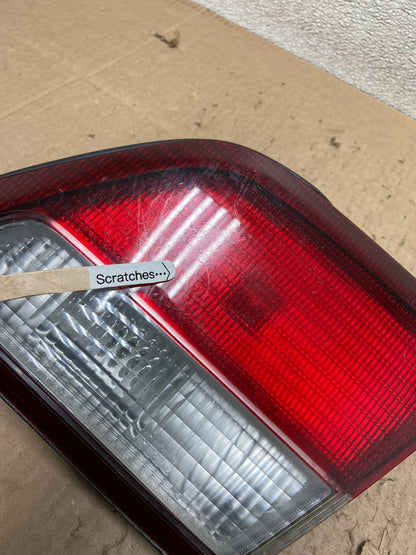 1997 1998 1999 Nissan Maxima Right Passenger RH Inner Tail Light Oem Y3184 DW3