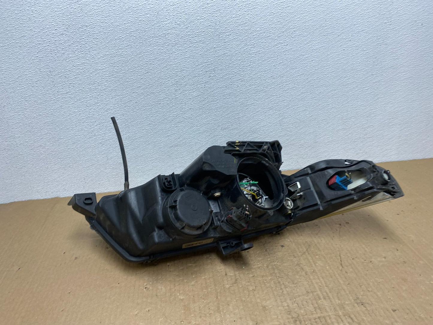 2002 to 2005 Saab 9-5 Left Driver LH Side Halogen Headlight OEM AB8445 DW8