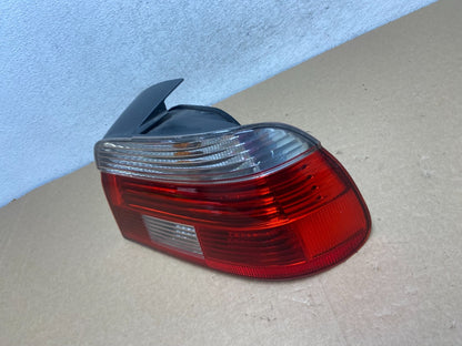 2001- 2003 BMW 5 Series E39 530i Right Passenger Rh Tail Light AF7306 DW1