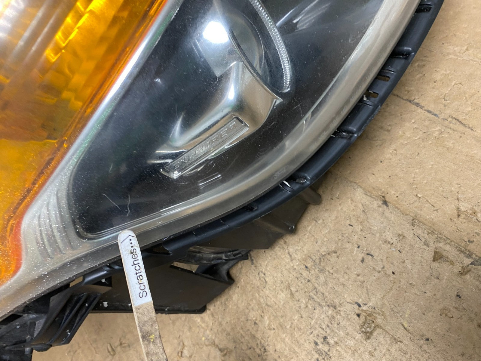 2011 to 2015 Ford Explorer Right Passenger Xenon Headlight AD0712 DW3