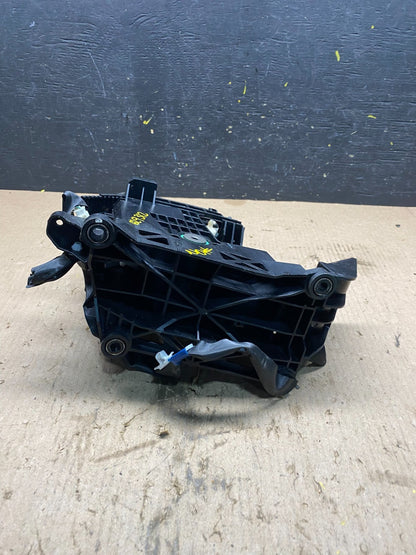 2002 to 2006 Lexus ES300 Center Console Shift Shifter OEM Q9312 DG5