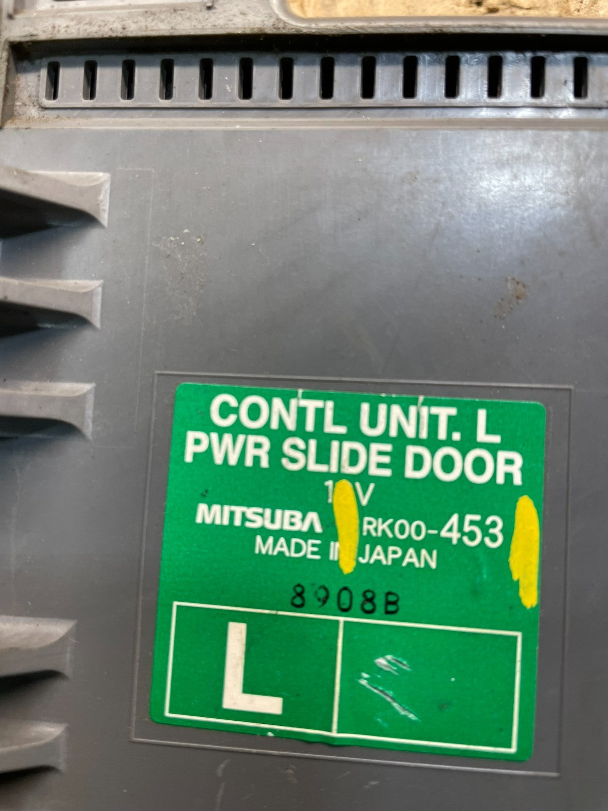 2008 - 2010 Honda Odyssey Rear Left Driver LH Sliding Door Module V8800 DG6