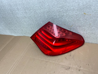 2009 to 2012 Bmw 7-Series F01 F02 750i Right Side Tail Light OEM X9240 PS1