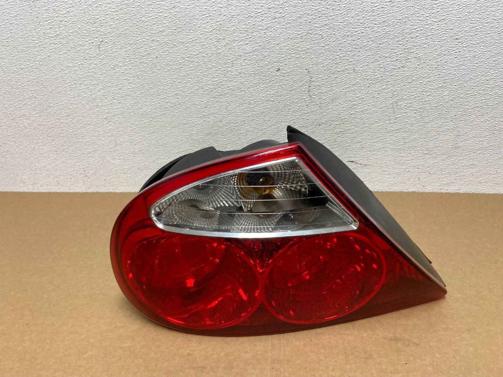 2000 to 2004 Jaguar S-Type Left Driver LH Side Tail Light AB9937 DW0